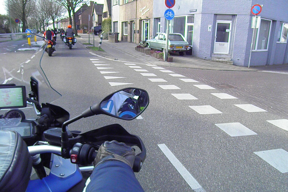 Motorrijbewijspoint Houten theorie cursus online